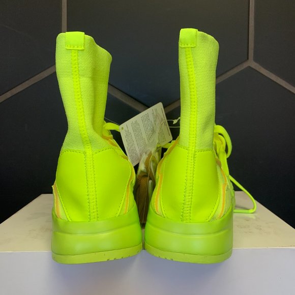 *Reebok Victoria Beckham Bolton Sock Running Ankle Lime Green Sneakers Size 7 - Picture 4 of 6